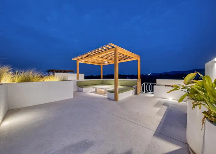 Valli - 3br Pool - Combines For 6br *
